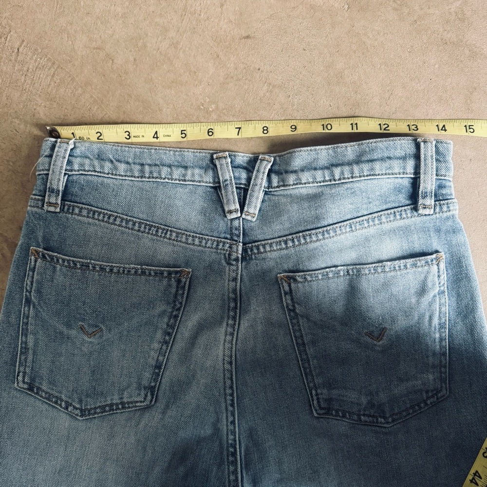 Hudson Jeans Light Wash Distressed Straight Leg Denim with dark hem/cuff/seem 28 - Picture 13 of 13